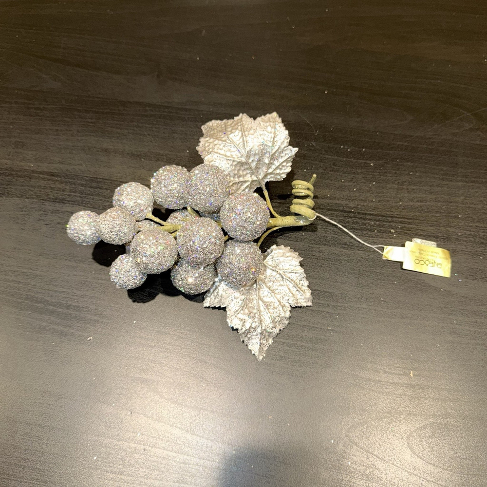 Vtg 2000 Enesco Glitter Grapes Ornament Silver Sparkle Decor Glam Cottagecore - Picture 4 of 8